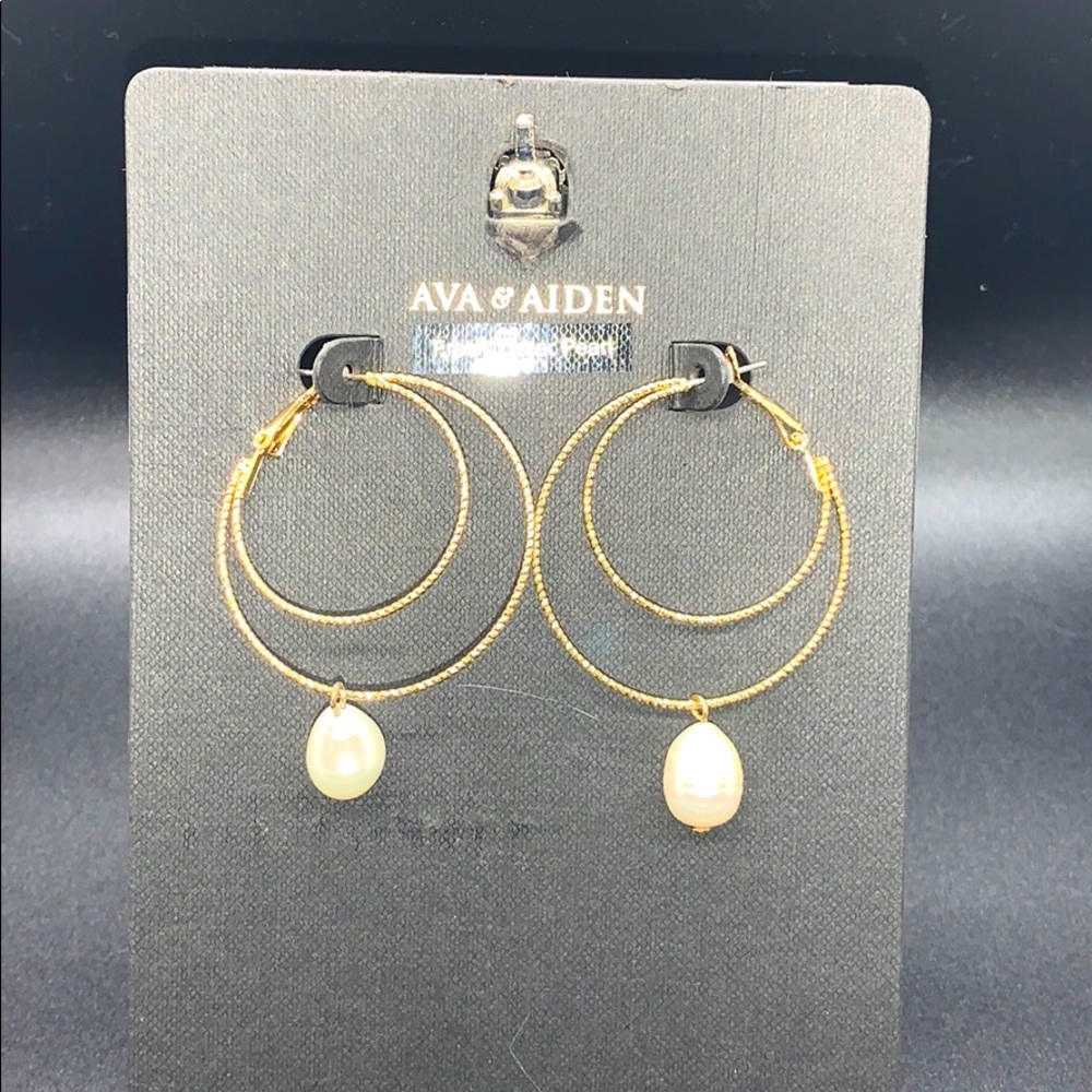 💛gold and pearl💛 hoop earrings